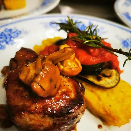 Chasa De Capol - Historische Gaststaette & Weinkellerei 3* サンタ・マリア・ヴァル・ミュシュタイアー