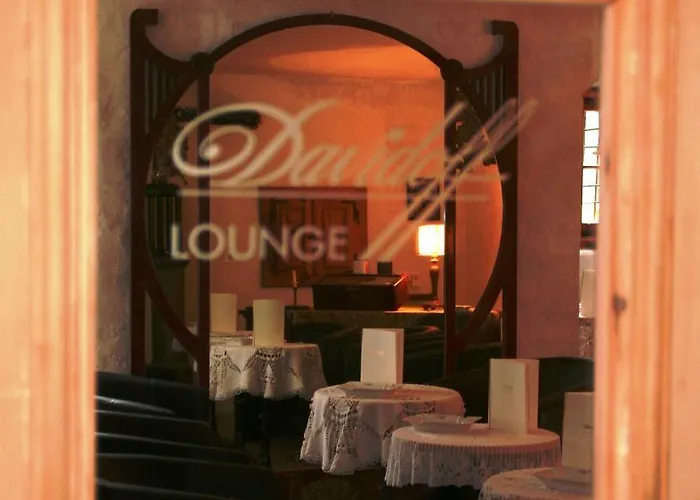 Chasa De Capol - Historische Gaststätte&weinkellerei