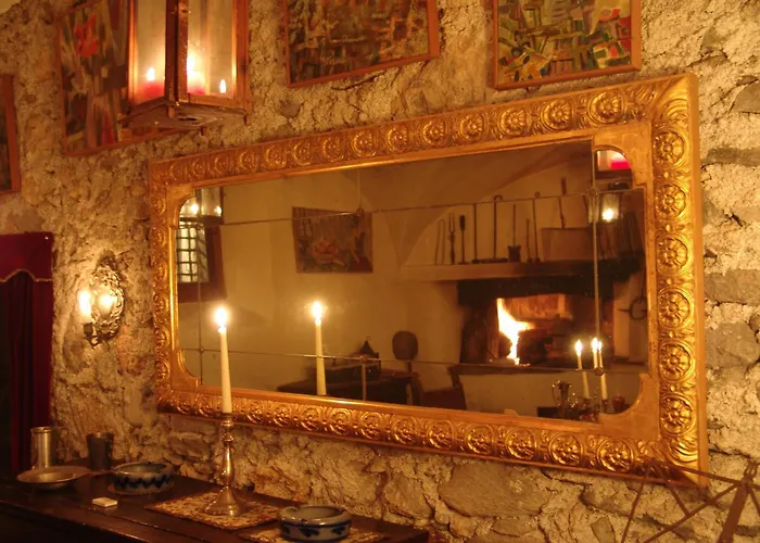 Chasa De Capol - Historische Gaststätte&weinkellerei