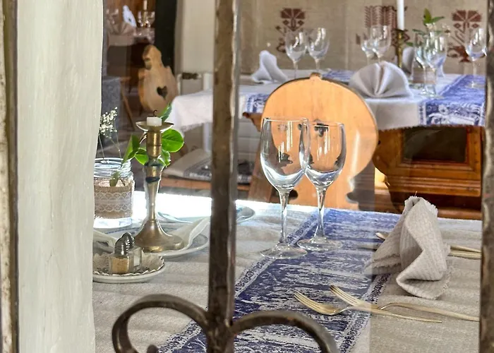 Chasa De Capol - Historische Gaststätte&weinkellerei